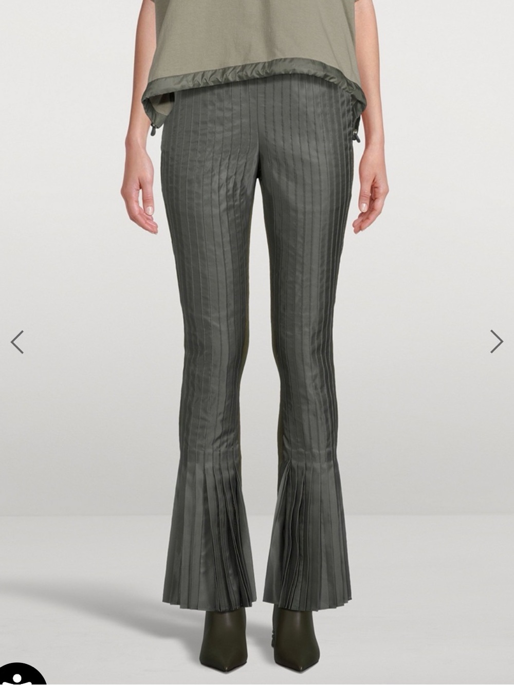 NWT Sacai Nylon Twill Flare Pants 1 Small Green Pleated Quiet Luxury City Chic